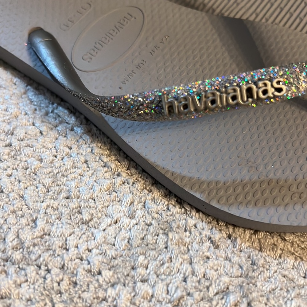 Brand new Havaiana- glitter! - Picture 2 of 2